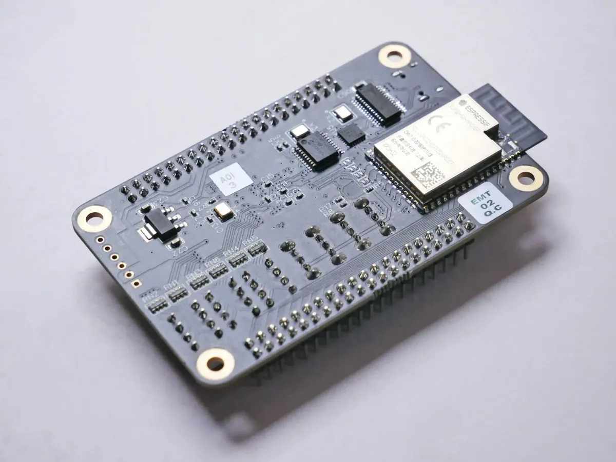 Custom Build ESP32/IoT